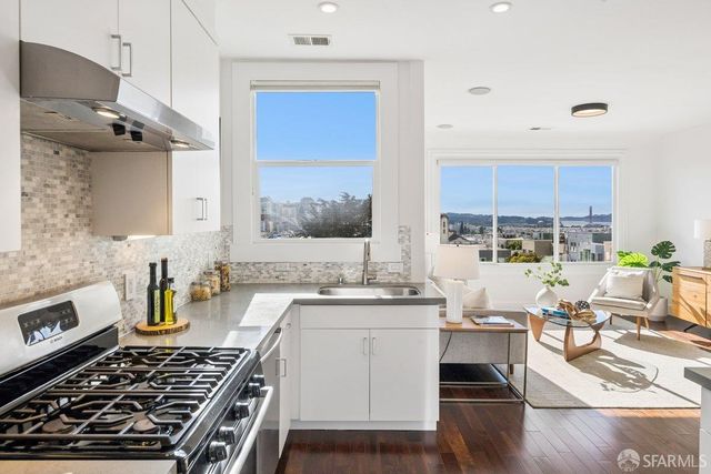 1725 Hyde Street 5, San Francisco, CA 94109