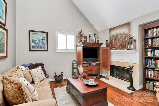 10335 Johns Towne Drive, Charlotte, NC 28210