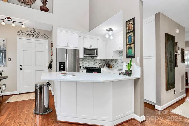 10335 Johns Towne Drive, Charlotte, NC 28210