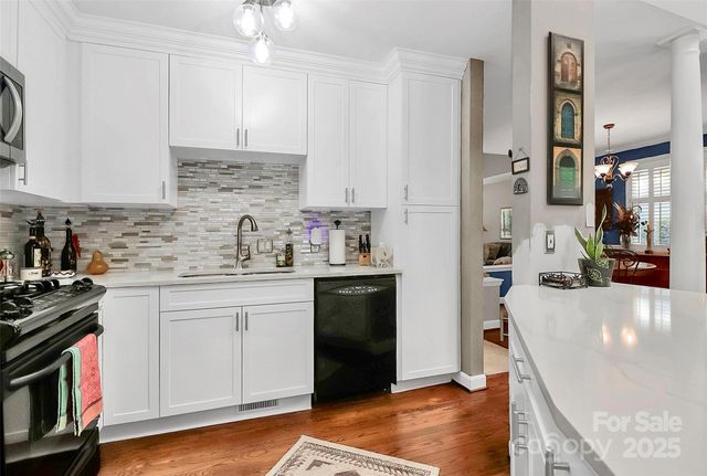 10335 Johns Towne Drive, Charlotte, NC 28210