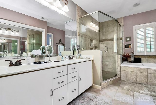 10335 Johns Towne Drive, Charlotte, NC 28210