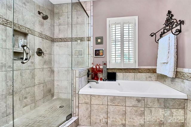 10335 Johns Towne Drive, Charlotte, NC 28210