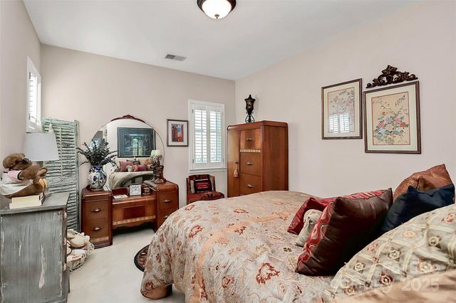 10335 Johns Towne Drive, Charlotte, NC 28210