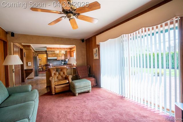 1645 Waverly Street, Trenton, MI 48183