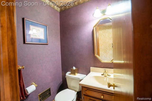 1645 Waverly Street, Trenton, MI 48183