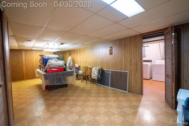 1645 Waverly Street, Trenton, MI 48183