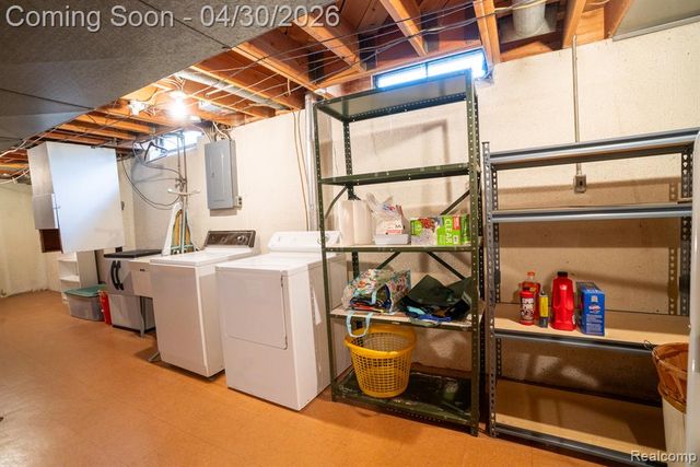 1645 Waverly Street, Trenton, MI 48183