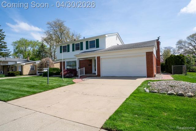 1645 Waverly Street, Trenton, MI 48183
