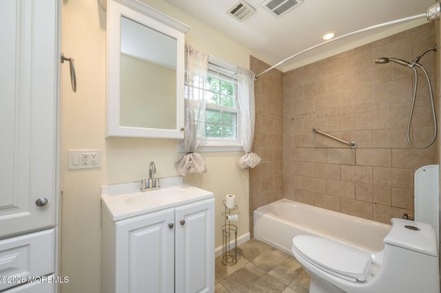 318 Hemlock Drive, Lanoka Harbor, NJ 08734