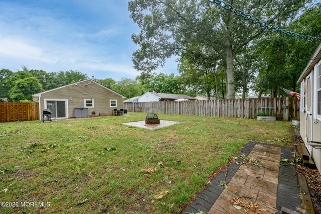 318 Hemlock Drive, Lanoka Harbor, NJ 08734