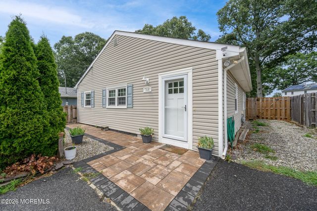 318 Hemlock Drive, Lanoka Harbor, NJ 08734