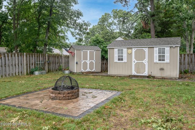 318 Hemlock Drive, Lanoka Harbor, NJ 08734