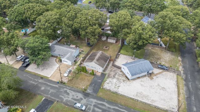 318 Hemlock Drive, Lanoka Harbor, NJ 08734