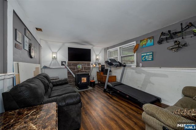 67 Cedar Tree Drive, Vernon, NJ 07422