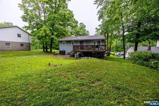 67 Cedar Tree Drive, Vernon, NJ 07422