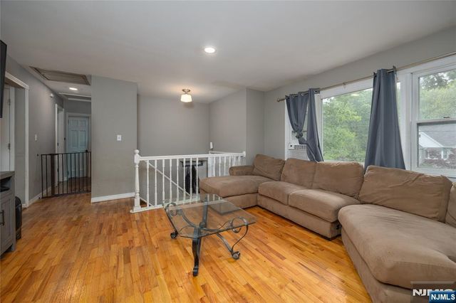 67 Cedar Tree Drive, Vernon, NJ 07422