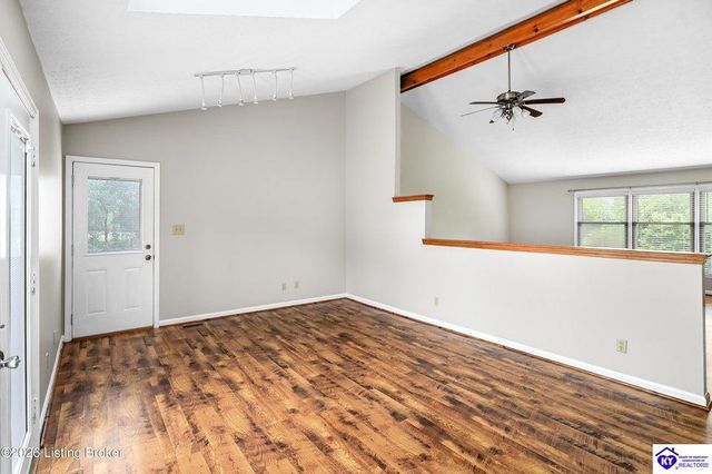199 Lickskillet Drive, Shepherdsville, KY 40165