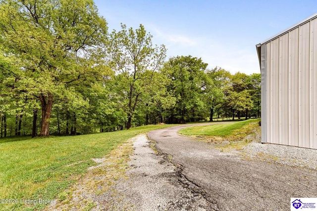199 Lickskillet Drive, Shepherdsville, KY 40165