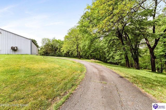 199 Lickskillet Drive, Shepherdsville, KY 40165