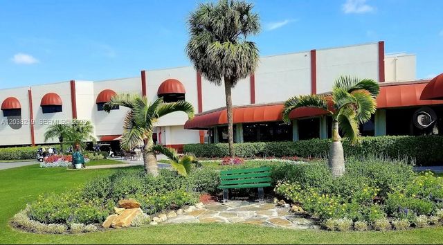 800 S Hollybrook Drive 305, Pembroke Pines, FL 33025