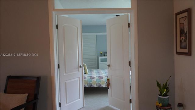 800 S Hollybrook Drive 305, Pembroke Pines, FL 33025