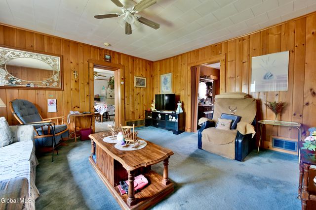 103 Broad Street, Gloversville, NY 12078
