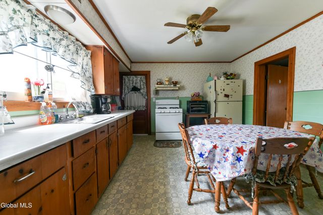 103 Broad Street, Gloversville, NY 12078