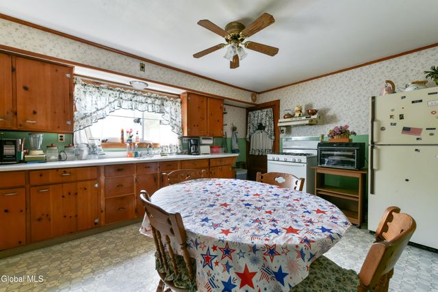 103 Broad Street, Gloversville, NY 12078