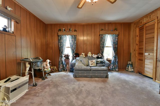 103 Broad Street, Gloversville, NY 12078