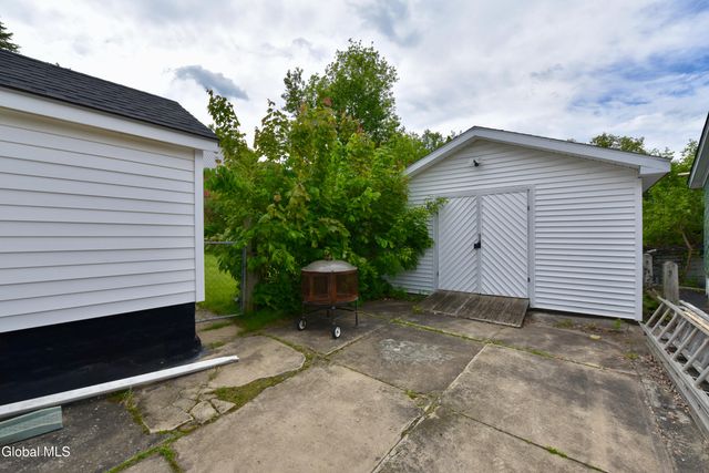 103 Broad Street, Gloversville, NY 12078