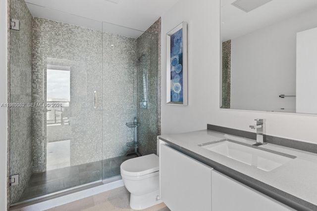 88 SW 7th St 3909, Miami, FL 33130