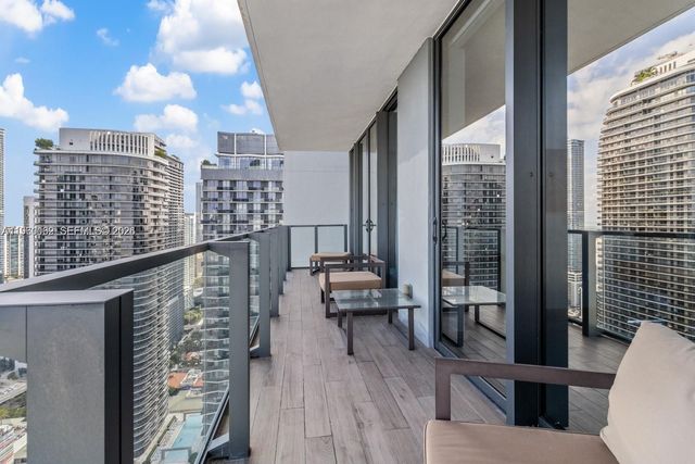 88 SW 7th St 3909, Miami, FL 33130