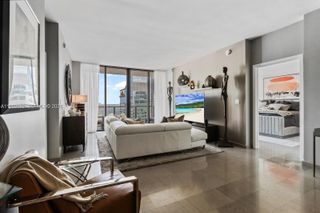 88 SW 7th St 3909, Miami, FL 33130