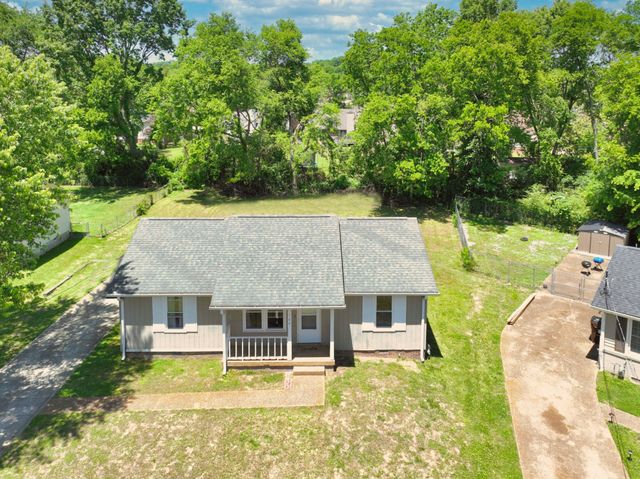108 Crystal Ct, Nashville, TN 37207