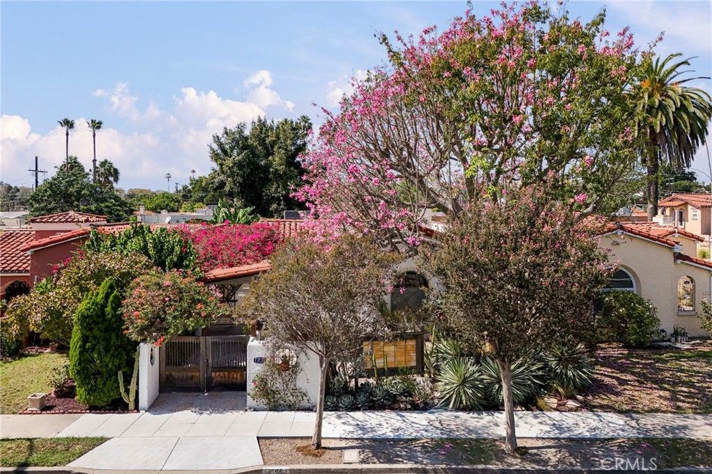 1705 S Genesee, Los Angeles, CA 90019 — exterior
