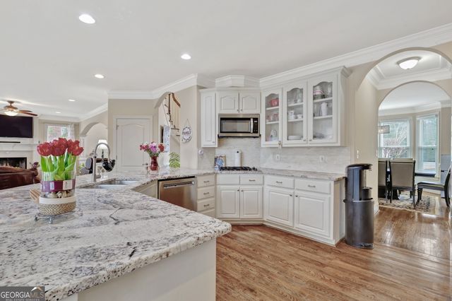 530 Bircham Way, Roswell, GA 30075