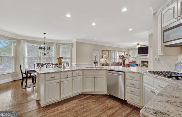 530 Bircham Way, Roswell, GA 30075