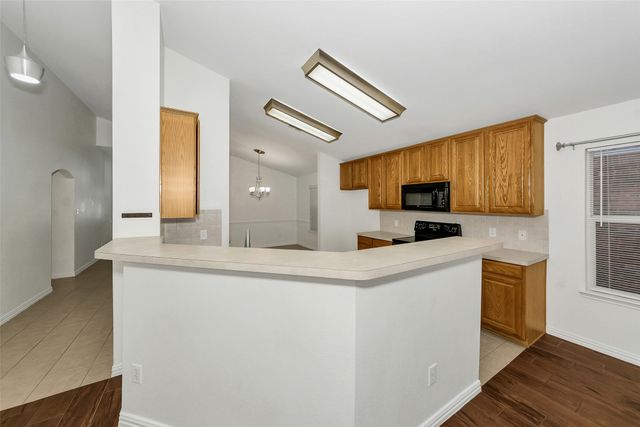 10117 Sourwood Drive, Fort Worth, TX 76244