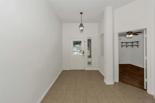10117 Sourwood Drive, Fort Worth, TX 76244