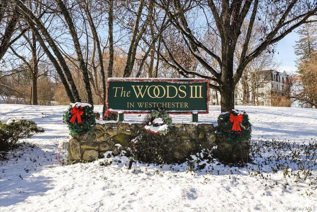 51 Hemlock Circle, Peekskill, NY 10566