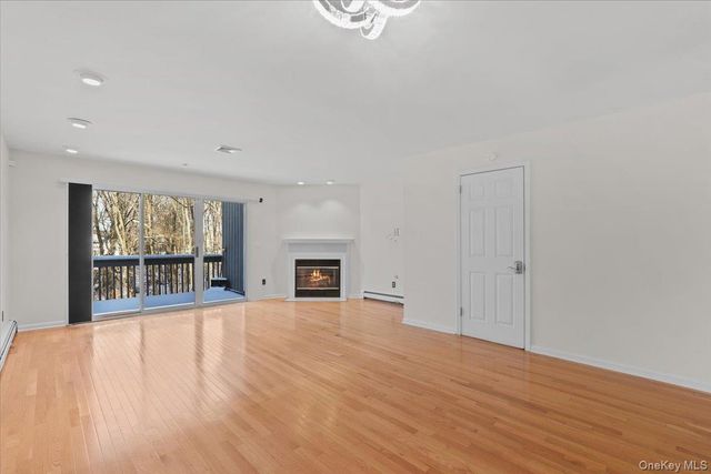 51 Hemlock Circle, Peekskill, NY 10566