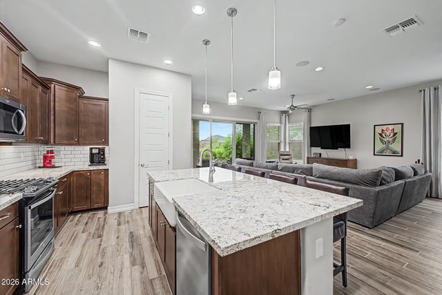 16458 W GARY Way, Goodyear, AZ 85338