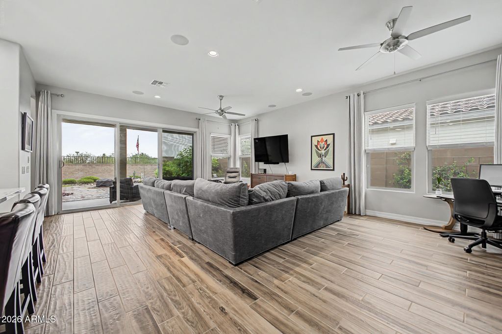 16458 W GARY Way, Goodyear, AZ 85338 — photo 5