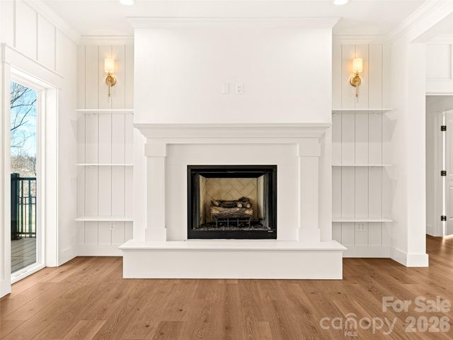 90 Saddle Club Lane, Hendersonville, NC 28739