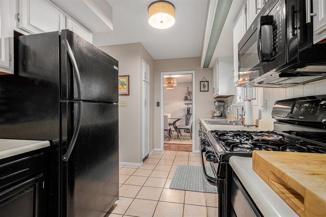 200 Marx Drive, New Buffalo, MI 49117