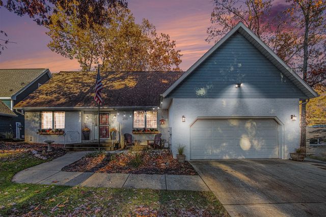 200 Marx Drive, New Buffalo, MI 49117