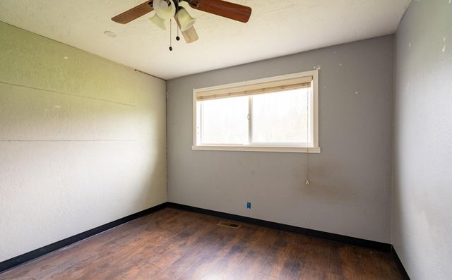 2453 Stringer Gap Road, Grants Pass, OR 97527