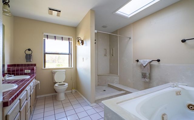 2453 Stringer Gap Road, Grants Pass, OR 97527