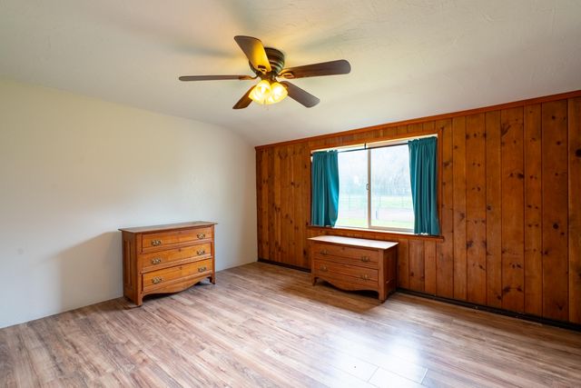 2453 Stringer Gap Road, Grants Pass, OR 97527