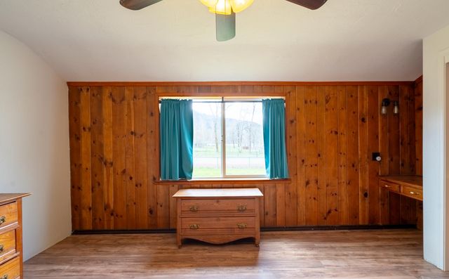 2453 Stringer Gap Road, Grants Pass, OR 97527